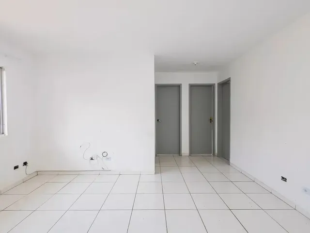 Casa 3 quartos e 1 banheiro, para alugar, no bairro Bairro Alto em Curitiba