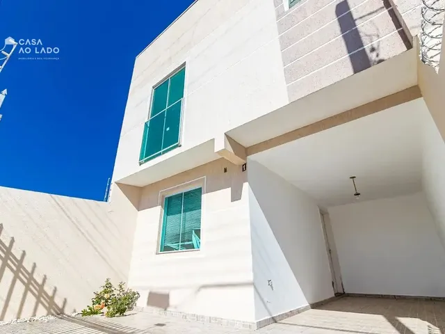 Casa 3 quartos e 2 banheiros, à venda, no bairro Alto Boqueirão em Curitiba