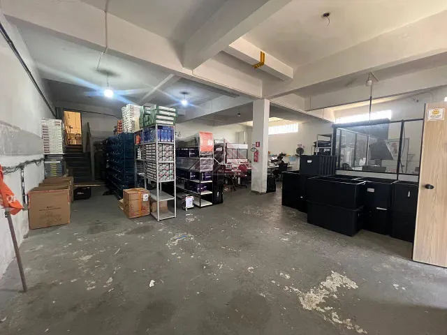 Conjunto comercial com 900m², à venda, no bairro Jardim Haydee em Mauá