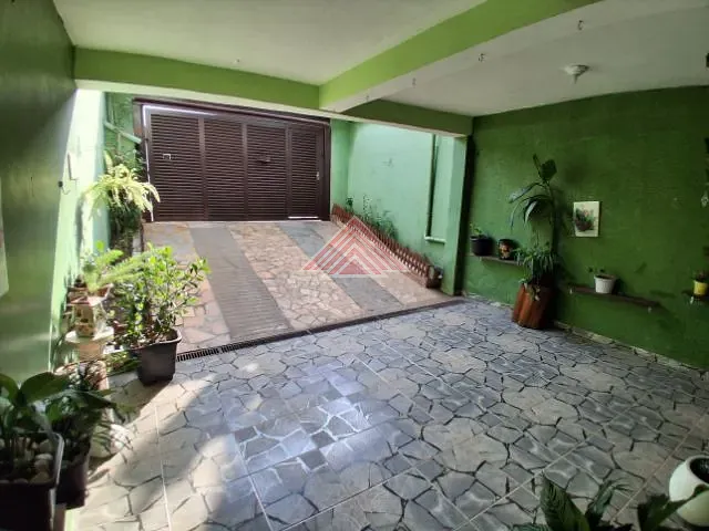 Sobrado com 125m² 3 quartos e 2 banheiros, à venda, no bairro Jardim Guapituba em Mauá