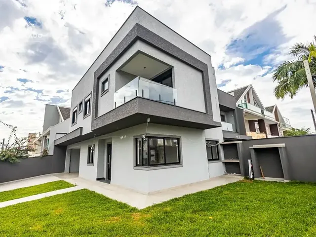 Casa 3 quartos e 4 banheiros, à venda, no bairro Atuba em Curitiba