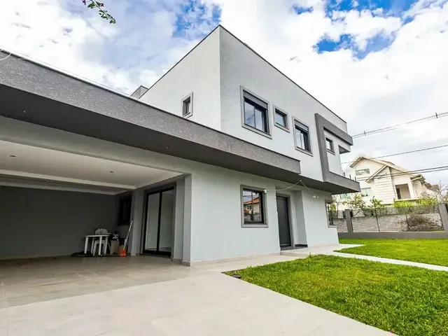 Casa 3 quartos e 4 banheiros, à venda, no bairro Atuba em Curitiba