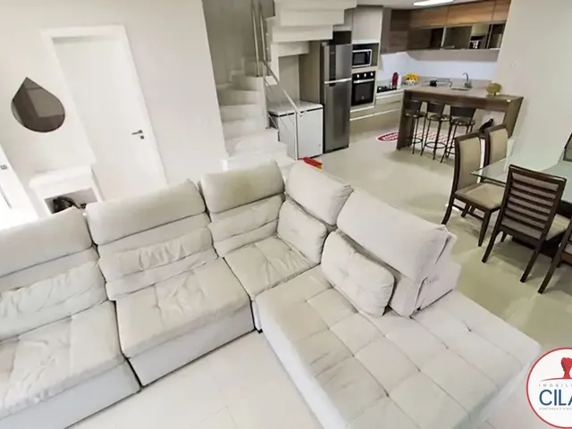 Casa 4 quartos e 4 banheiros, à venda, no bairro Boqueirão em Curitiba