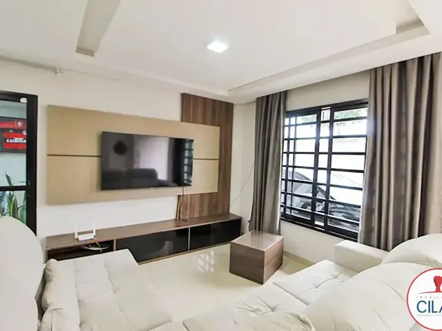 Casa 4 quartos e 4 banheiros, à venda, no bairro Boqueirão em Curitiba