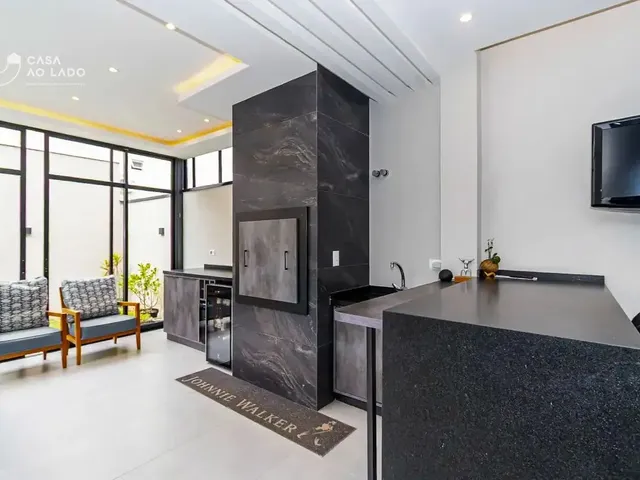Casa 3 quartos e 4 banheiros, à venda, no bairro Bairro Alto em Curitiba