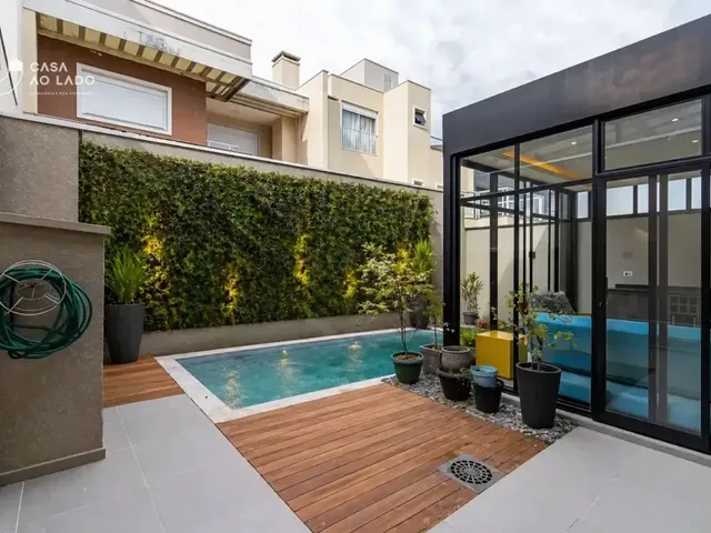 Casa 3 quartos e 4 banheiros, à venda, no bairro Bairro Alto em Curitiba