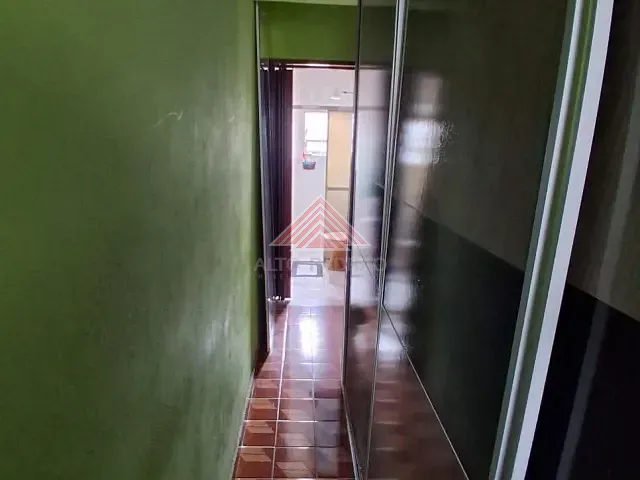 Sobrado 3 quartos e 3 banheiros, à venda, no bairro Jardim Zaira em Mauá