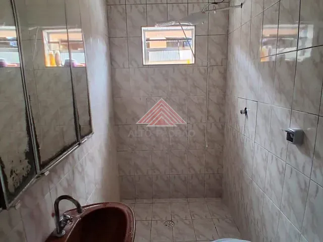 Sobrado 3 quartos e 3 banheiros, à venda, no bairro Jardim Zaira em Mauá