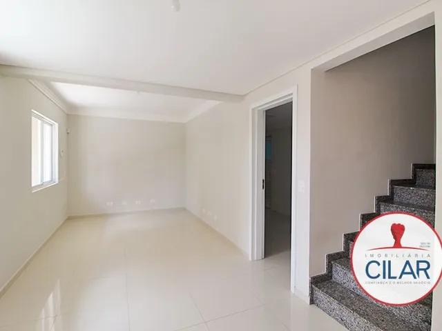 Casa 3 quartos e 4 banheiros, à venda, no bairro Santa Felicidade em Curitiba