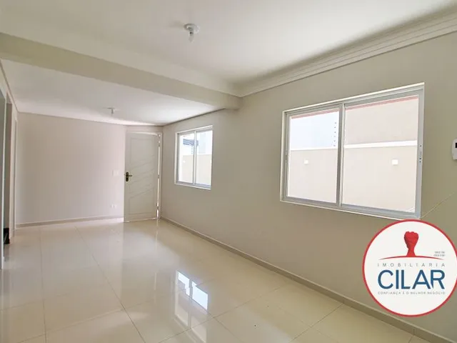 Casa 3 quartos e 4 banheiros, à venda, no bairro Santa Felicidade em Curitiba