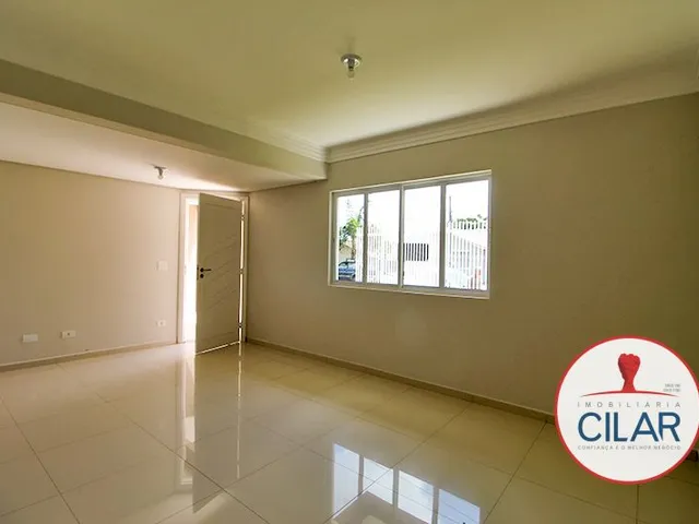 Casa 3 quartos e 4 banheiros, à venda, no bairro Santa Felicidade em Curitiba
