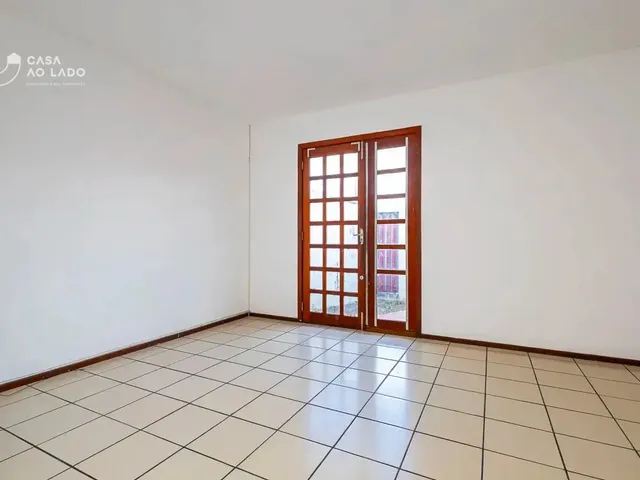 Casa 3 quartos e 1 banheiro, para alugar, no bairro Fazendinha em Curitiba