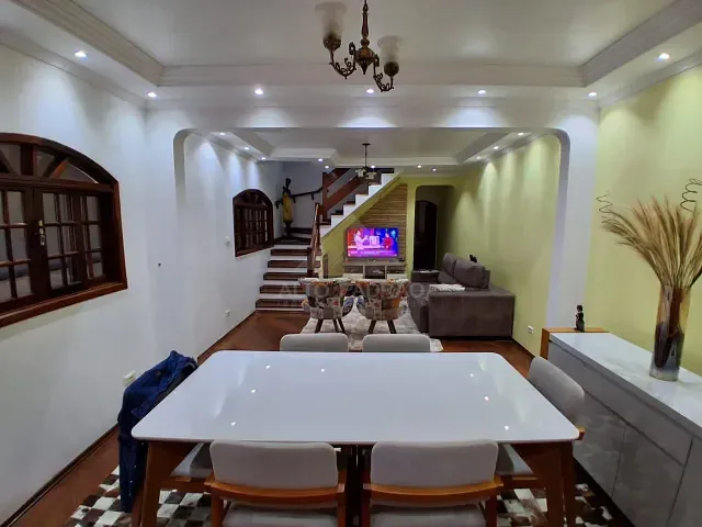 Sobrado com 129m² 4 quartos e 3 banheiros, à venda, no bairro Jardim Mauá em Mauá