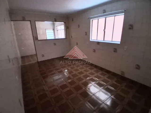 Sobrado com 125m² 2 quartos e 2 banheiros, à venda, no bairro Jardim Nóbrega em Mauá