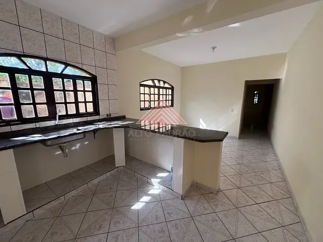 Sobrado com 125m² 4 quartos e 2 banheiros, à venda, no bairro Vila Bocaina em Mauá