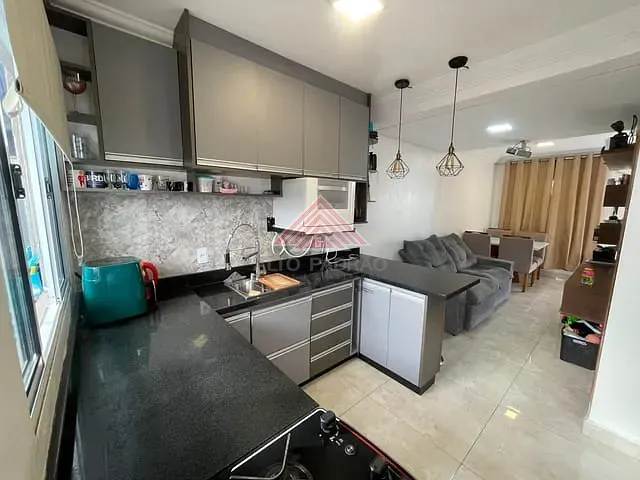 Sobrado com 60m² 2 quartos e 2 banheiros, à venda, no bairro Jardim Santista em Mauá