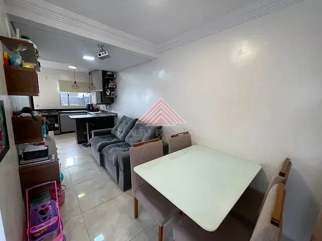 Sobrado com 60m² 2 quartos e 2 banheiros, à venda, no bairro Jardim Santista em Mauá