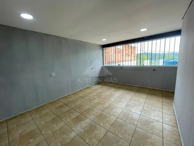 Sobrado com 150m², para alugar, no bairro Jardim Haydee em Mauá