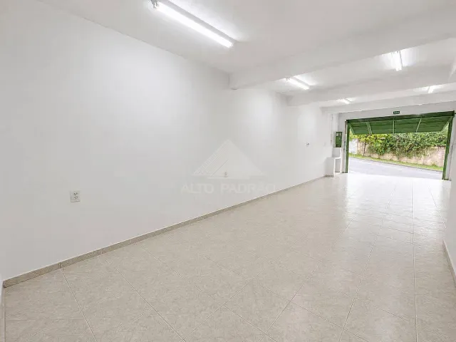 Sobrado com 150m², para alugar, no bairro Jardim Haydee em Mauá