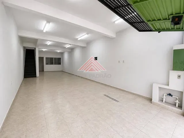 Sobrado com 150m², para alugar, no bairro Jardim Haydee em Mauá