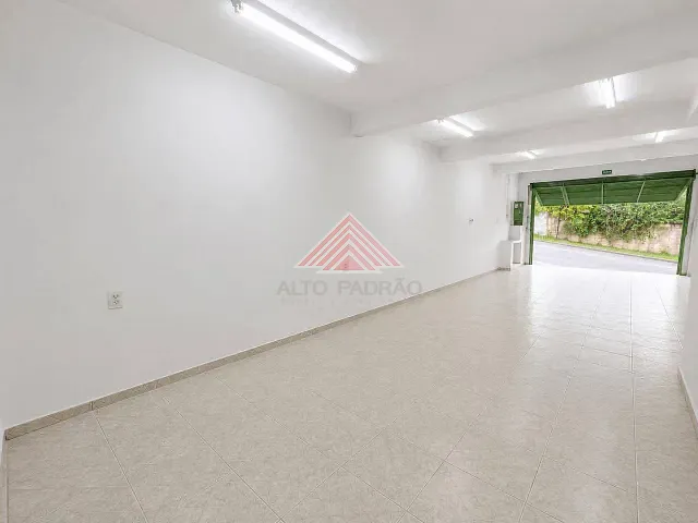 Sobrado com 150m², para alugar, no bairro Jardim Haydee em Mauá