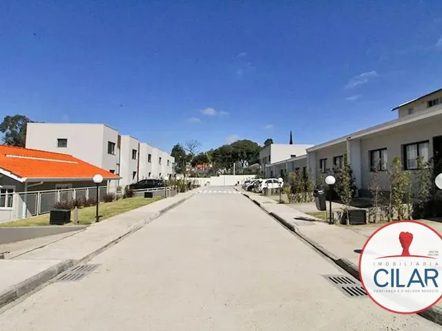 Sobrado 3 quartos e 1 banheiro, para alugar, no bairro Bigorrilho em Curitiba