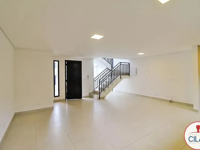 Sobrado 3 quartos e 3 banheiros, para alugar, no bairro Bigorrilho em Curitiba