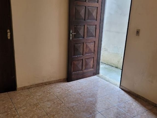 Sobrado com 160m² 3 quartos e 2 banheiros, à venda, no bairro Helena Maria em Osasco