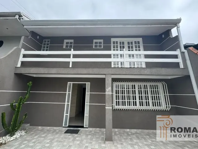 Sobrado com 98m² 4 quartos e 3 banheiros, à venda, no bairro Capão Raso em Curitiba
