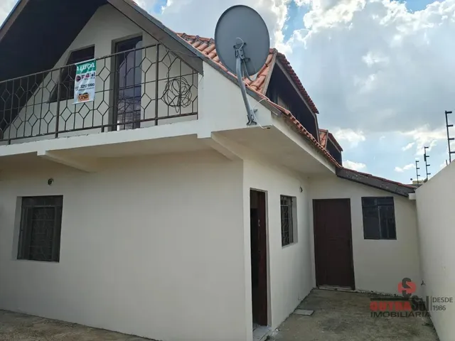 Casa 3 quartos e 1 banheiro, para alugar, no bairro Pinheirinho em Curitiba