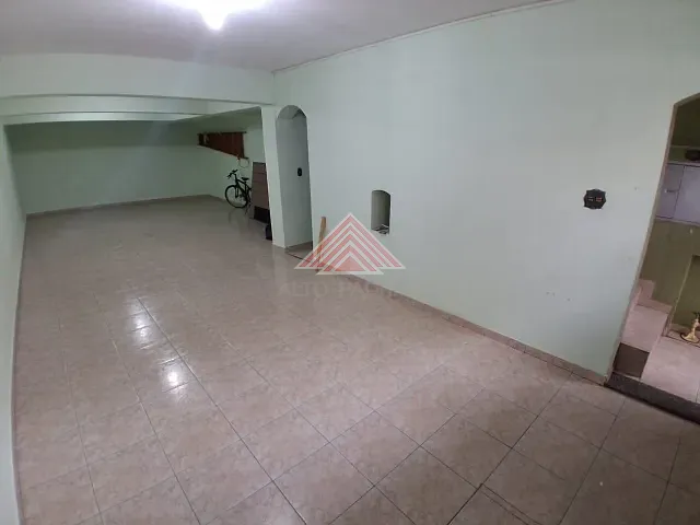 Sobrado com 200m² 3 quartos e 4 banheiros, à venda, no bairro Vila Assis Brasil em Mauá
