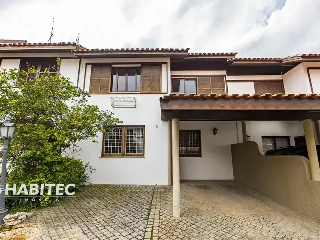 Casa 3 quartos e 1 banheiro, para alugar, no bairro AGUA VERDE em Curitiba