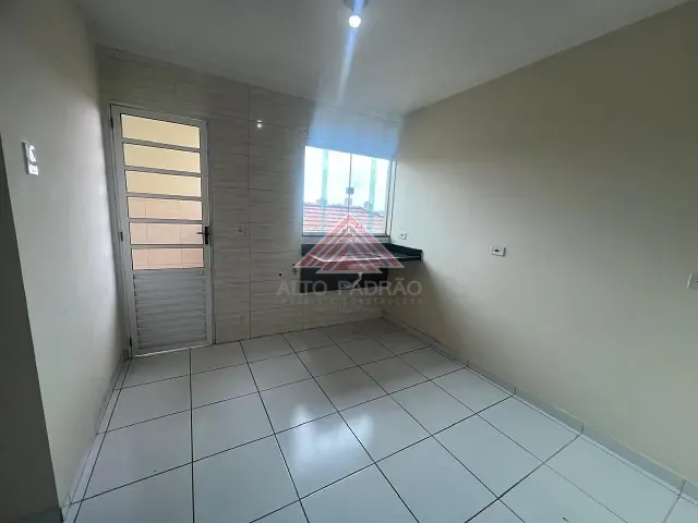 Sobrado com 120m² 2 quartos e 2 banheiros, à venda, no bairro Jardim Santa Lídia em Mauá