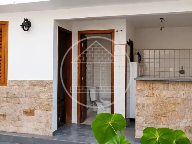 Sobrado com 250m² 3 quartos e 2 banheiros, à venda, no bairro Jardim represa em São Paulo