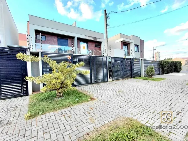 Sobrado 3 quartos e 3 banheiros, para alugar, no bairro Novo Mundo em Curitiba