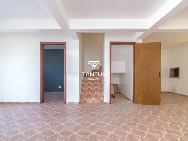 Casa com 106m² 3 quartos e 2 banheiros, à venda, no bairro Hauer em Curitiba