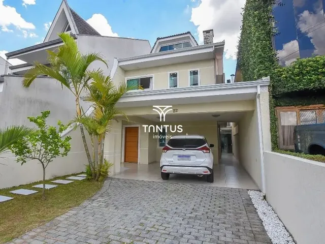 Sobrado com 217m² 3 quartos e 3 banheiros, para alugar, no bairro Uberaba em Curitiba