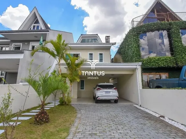 Sobrado com 217m² 3 quartos e 3 banheiros, para alugar, no bairro Uberaba em Curitiba