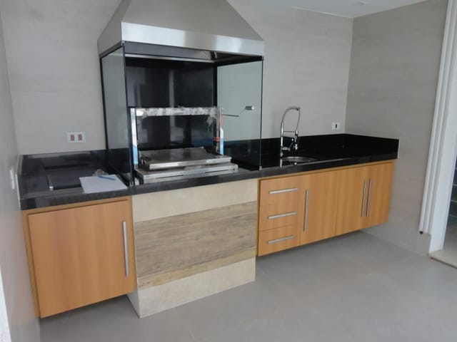 Sobrado com 630m² 4 quartos e 5 banheiros, para alugar, no bairro Alphaville 02 em Barueri