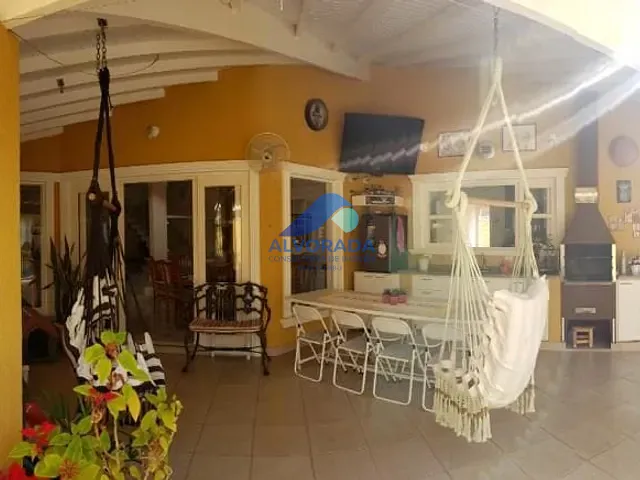 Sobrado com 493m² 4 quartos e 4 banheiros, à venda, no bairro Jardim Altos de Santana II em Jacareí