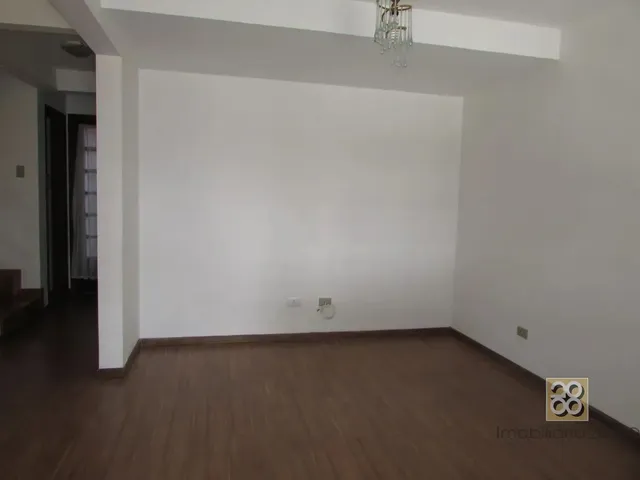 Sobrado 3 quartos e 3 banheiros, à venda, no bairro Jardim Das Américas em Curitiba