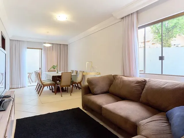 Casa 3 quartos e 4 banheiros, para alugar, no bairro Pilarzinho em Curitiba