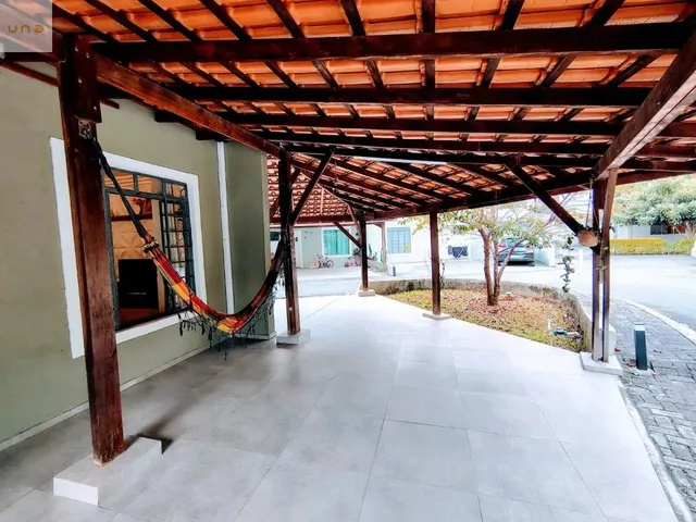 Casa com 126m² 3 quartos e 4 banheiros, à venda, no bairro Santa Quitéria em Curitiba