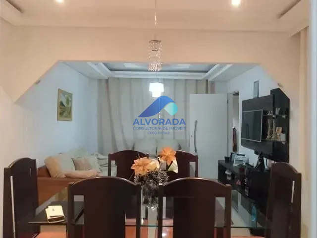 Sobrado com 125m² 3 quartos e 1 banheiro, à venda, no bairro Jardim Limoeiro em São José dos Campos
