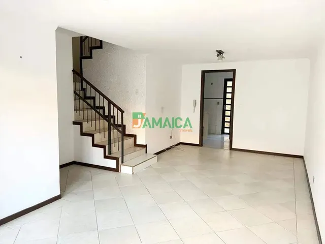 Sobrado com 125m² 3 quartos e 3 banheiros, à venda, no bairro Jardim das Américas em Curitiba