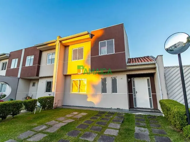 Sobrado com 180m² 3 quartos e 2 banheiros, à venda, no bairro Cajuru em Curitiba