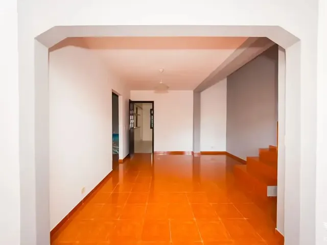 Casa com 352m² 3 quartos e 5 banheiros, à venda, no bairro Pilarzinho em Curitiba
