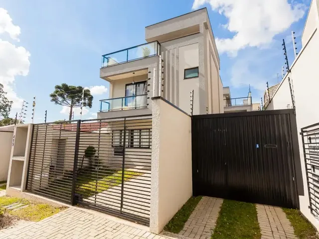 Casa 3 quartos e 3 banheiros, à venda, no bairro São Braz em Curitiba