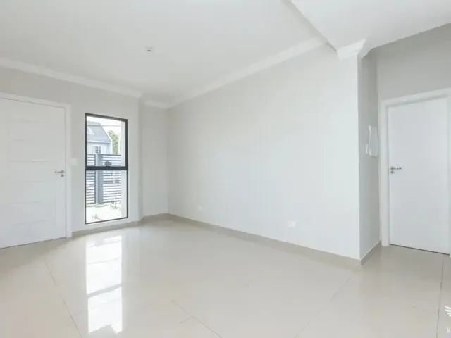Casa com 99m² 3 quartos e 3 banheiros, à venda, no bairro Santa Felicidade em Curitiba