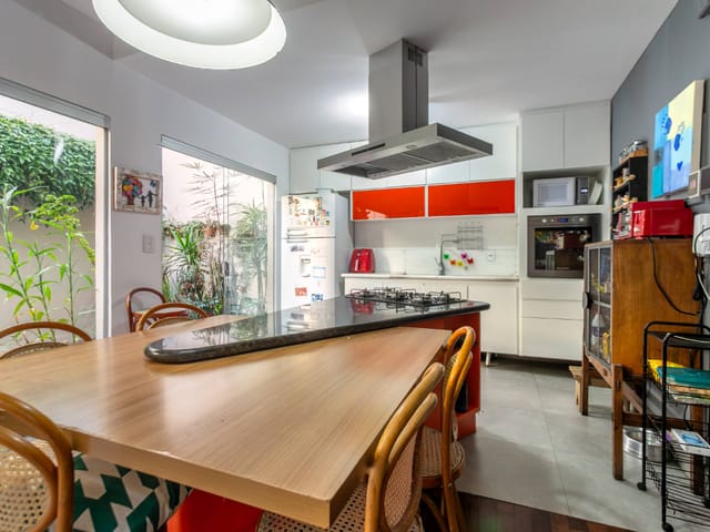 Sobrado com 166m² 3 quartos e 5 banheiros, à venda, no bairro Campo Belo em São Paulo